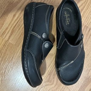 Clark’s comfort collection casual shoe